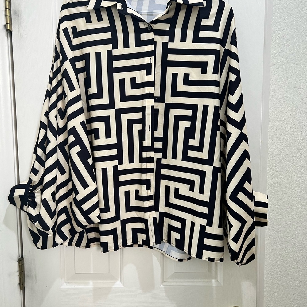 Alamia Black & Ivory Geometric Poet Long Sleeve Blouse, size Med - Picture 8 of 11